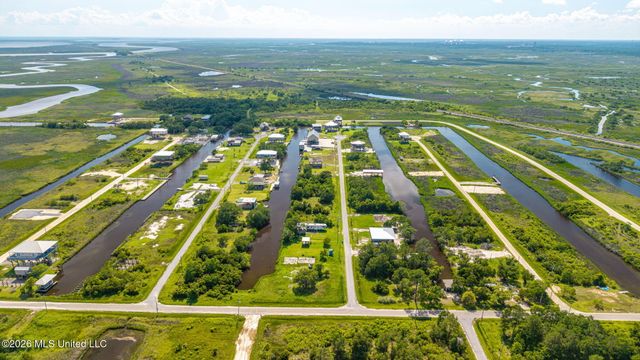 10085 W Gulf Road, Bay Saint Louis, MS 39520