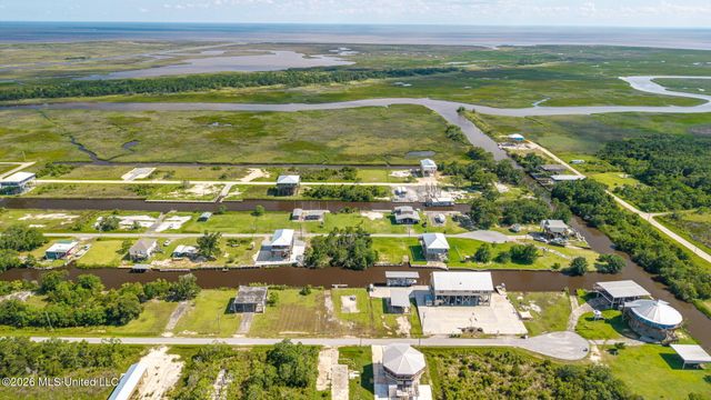 10085 W Gulf Road, Bay Saint Louis, MS 39520