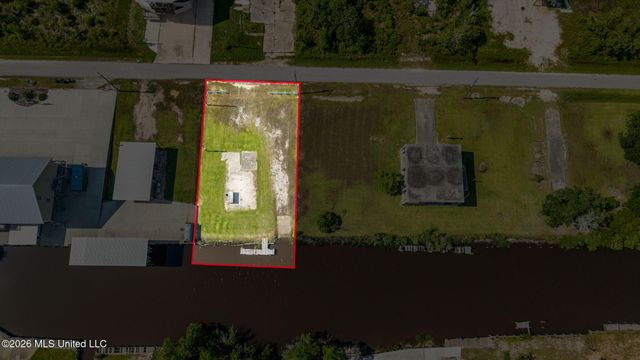 10085 W Gulf Road, Bay Saint Louis, MS 39520