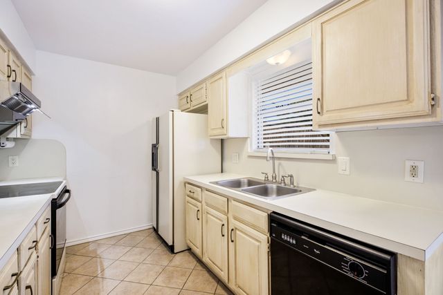 1764 Arledge, Carrollton, TX 75007