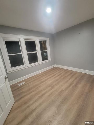 2 Montrose Terrace 1M, Irvington, NJ 07111