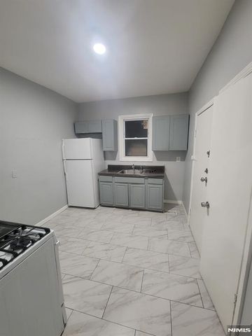 2 Montrose Terrace 1M, Irvington, NJ 07111