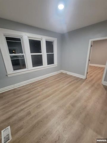 2 Montrose Terrace 1M, Irvington, NJ 07111