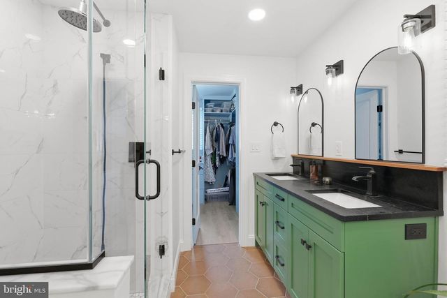 2532 SPECKLED DR, East Petersburg, PA 17520