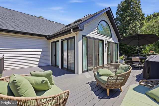 2532 SPECKLED DR, East Petersburg, PA 17520