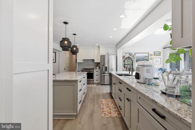 2532 SPECKLED DR, East Petersburg, PA 17520