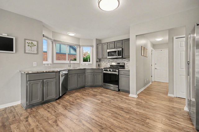 21194 Fairfield Dr Drive, Macomb, MI 48044