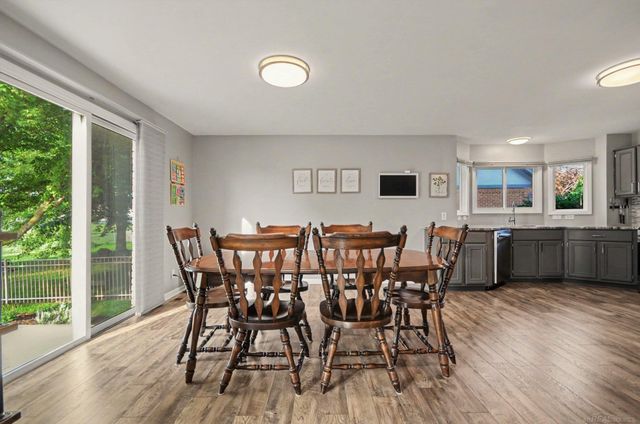 21194 Fairfield Dr Drive, Macomb, MI 48044