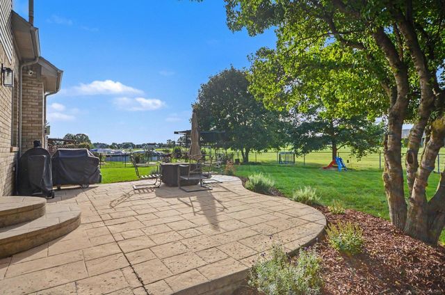 21194 Fairfield Dr Drive, Macomb, MI 48044