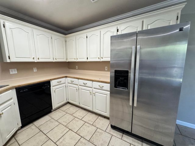 1560 Marlise Drive, Conway, AR 72034