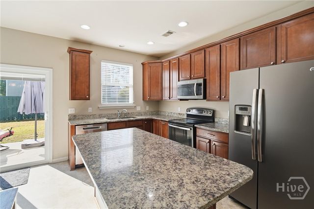 100 Smoke Rise Road, Richmond Hill, GA 31324