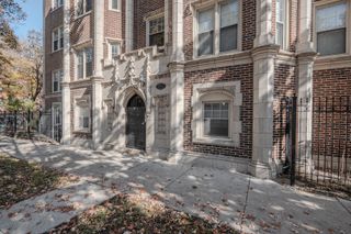 7037 S Crandon Avenue 219, Chicago, IL 60649