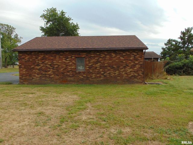 4077 State Route 154 Highway, Pinckneyville, IL 62274