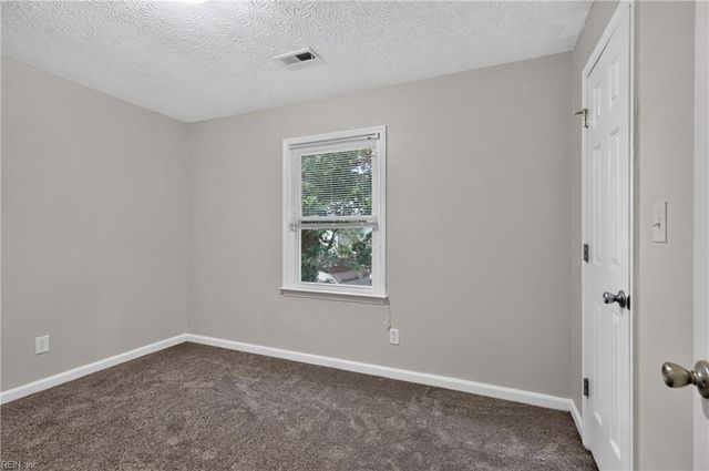 1265 Springwell PL, Newport News, VA 23608
