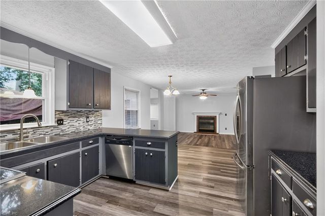 1265 Springwell PL, Newport News, VA 23608