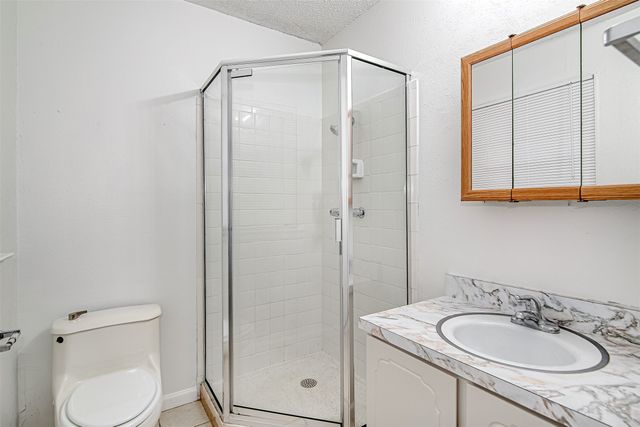 207 Stefanie Street, Burleson, TX 76028