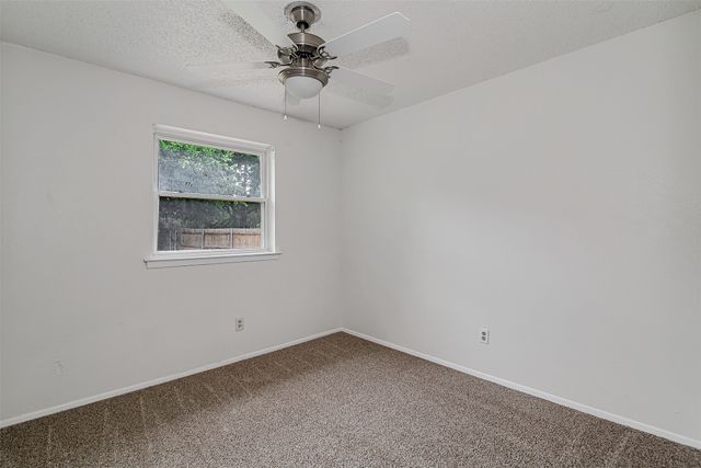 207 Stefanie Street, Burleson, TX 76028