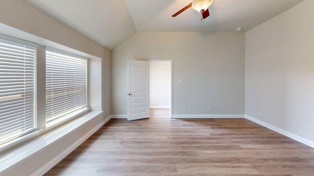 204 Rosewood Drive, Lavon, TX 75166