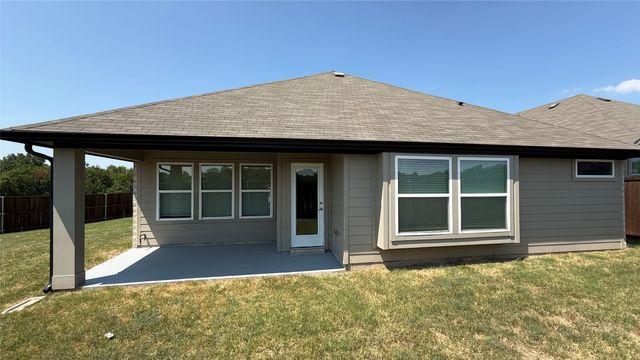 204 Rosewood Drive, Lavon, TX 75166