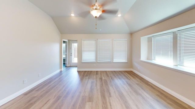 204 Rosewood Drive, Lavon, TX 75166