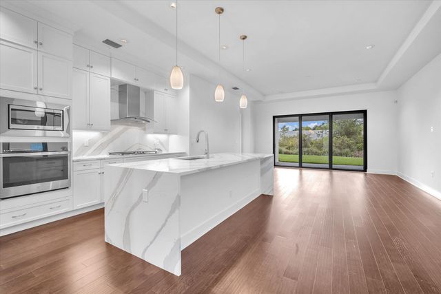 13482 Artisan Circle, Palm Beach Gardens, FL 33418