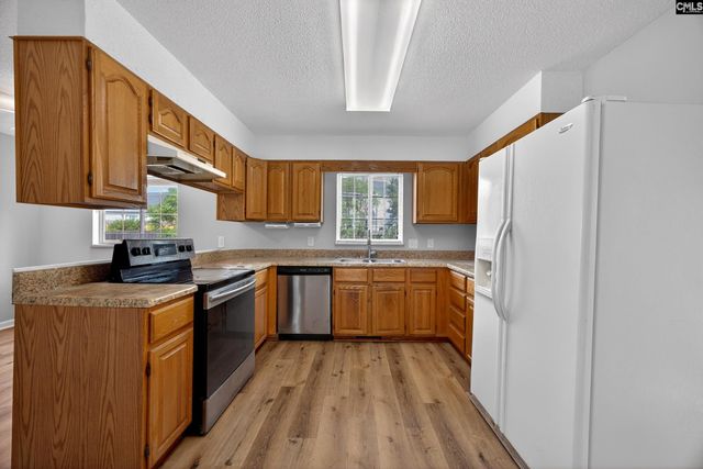 344 Pin Oak Dr, Lexington, SC 29073