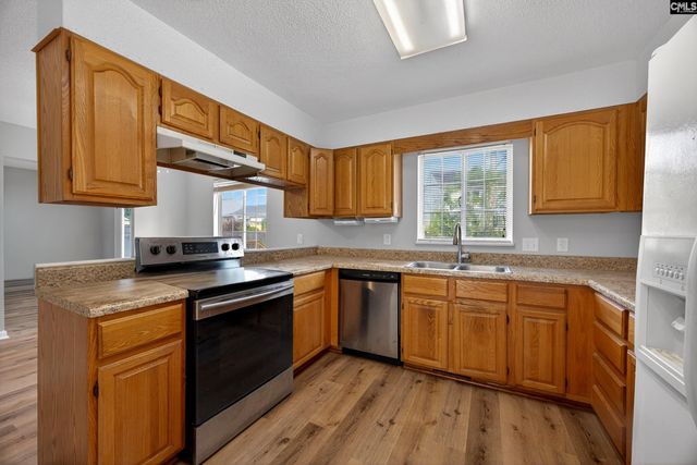 344 Pin Oak Dr, Lexington, SC 29073