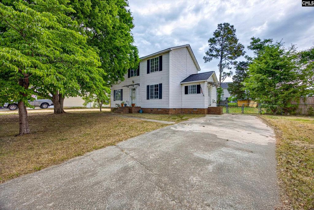 344 Pin Oak Dr, Lexington, SC 29073