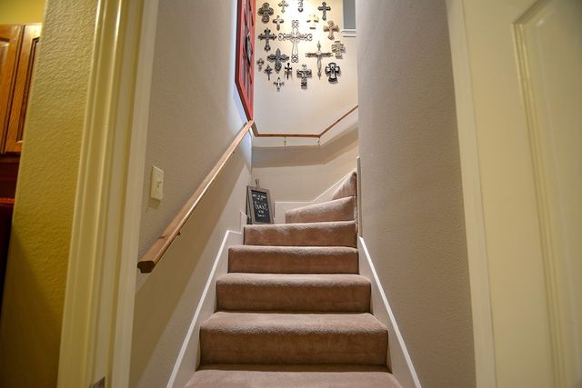 704 Cardinal Dr, Kerrville, TX 78028