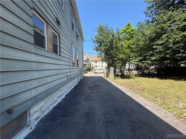 477 Riley Street, Buffalo, NY 14208