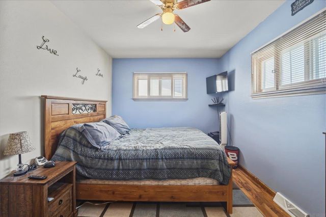 621 W Charles, Oelwein, IA 50662