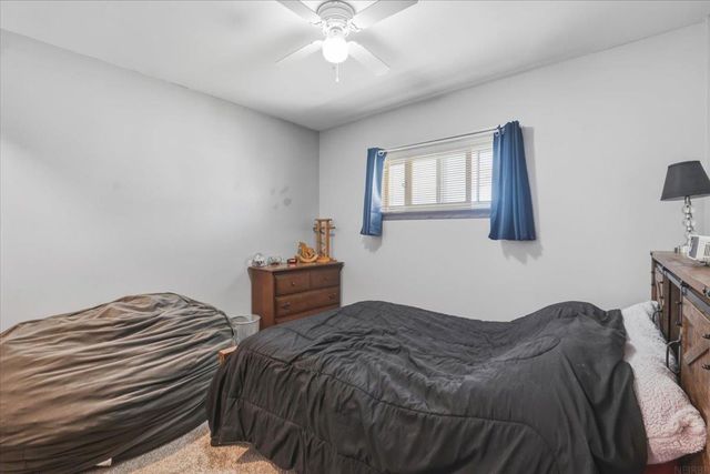 621 W Charles, Oelwein, IA 50662