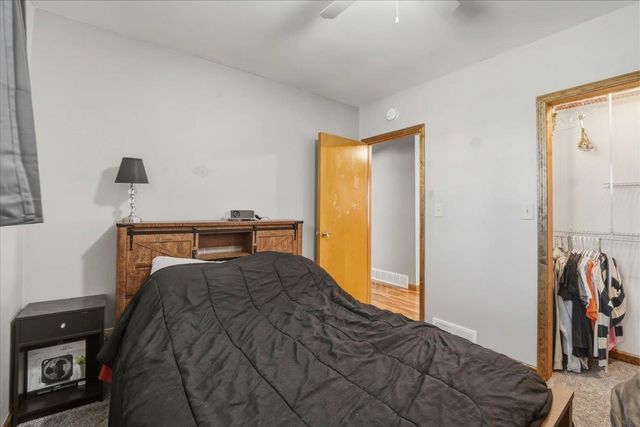 621 W Charles, Oelwein, IA 50662