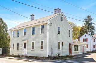 11 County St, Ipswich, MA 01938