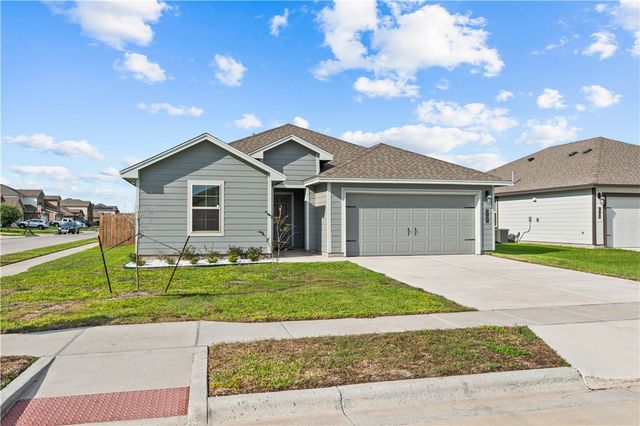 7702 Spiderman Dr, Corpus Christi, TX 78414