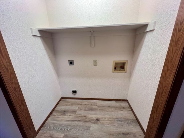 6671 Nyman Drive, Dallas, TX 75236