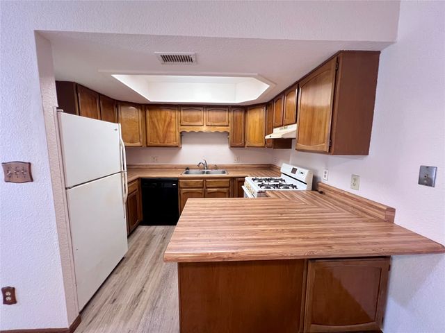 6671 Nyman Drive, Dallas, TX 75236