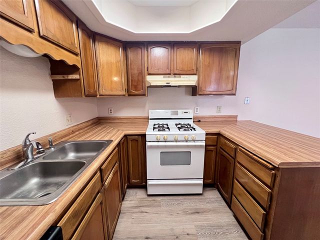6671 Nyman Drive, Dallas, TX 75236