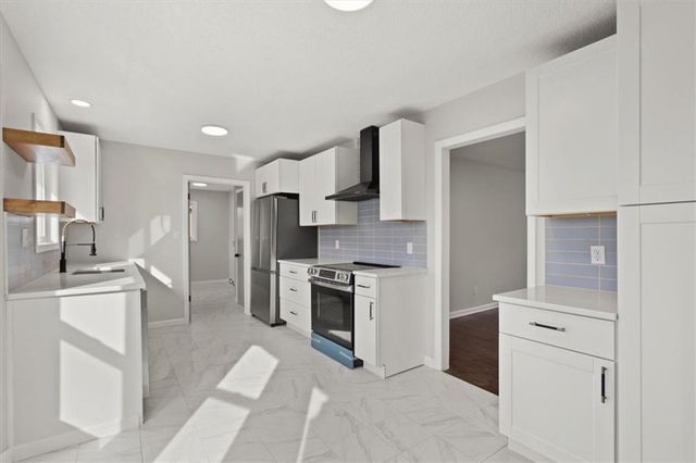 8404 Willow Way, Raytown, MO 64138