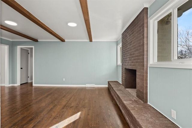 8404 Willow Way, Raytown, MO 64138