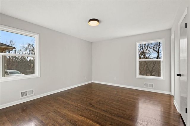 8404 Willow Way, Raytown, MO 64138