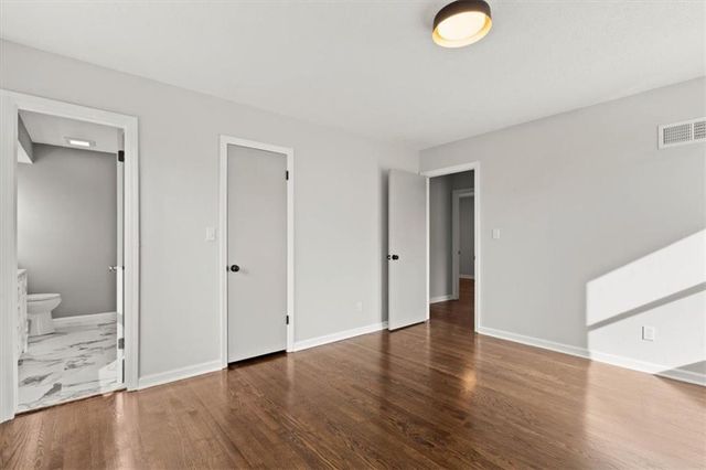 8404 Willow Way, Raytown, MO 64138