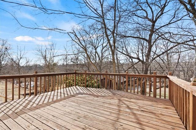 8404 Willow Way, Raytown, MO 64138