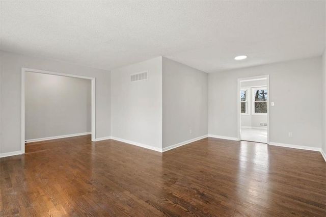 8404 Willow Way, Raytown, MO 64138