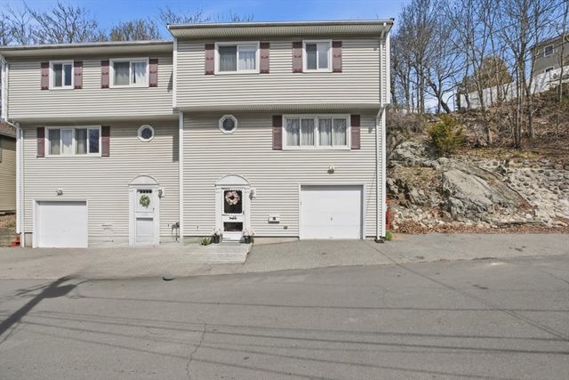 26 Valley Rd 26, Lynn, MA 01902