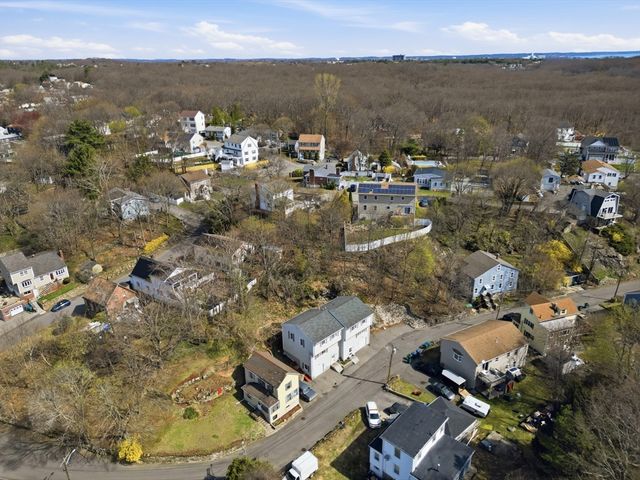 26 Valley Rd 26, Lynn, MA 01902