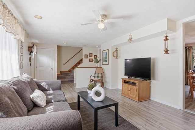 26 Valley Rd 26, Lynn, MA 01902