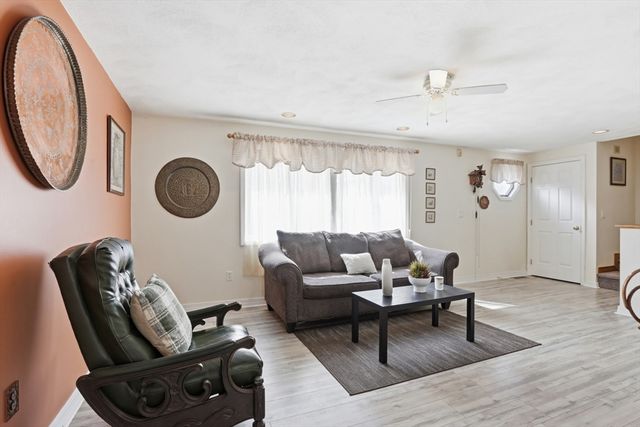 26 Valley Rd 26, Lynn, MA 01902