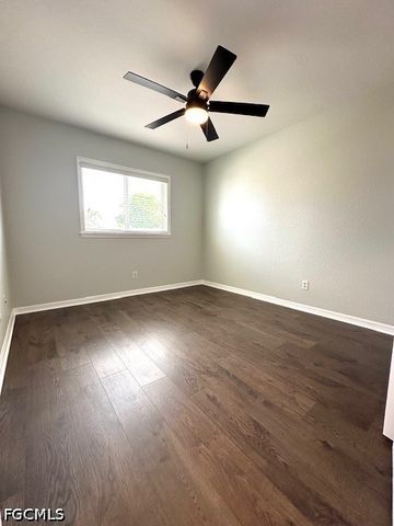 1314 SE 11th ST, Cape Coral, FL 33990