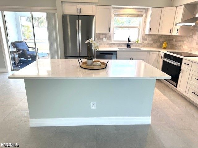 1314 SE 11th ST, Cape Coral, FL 33990